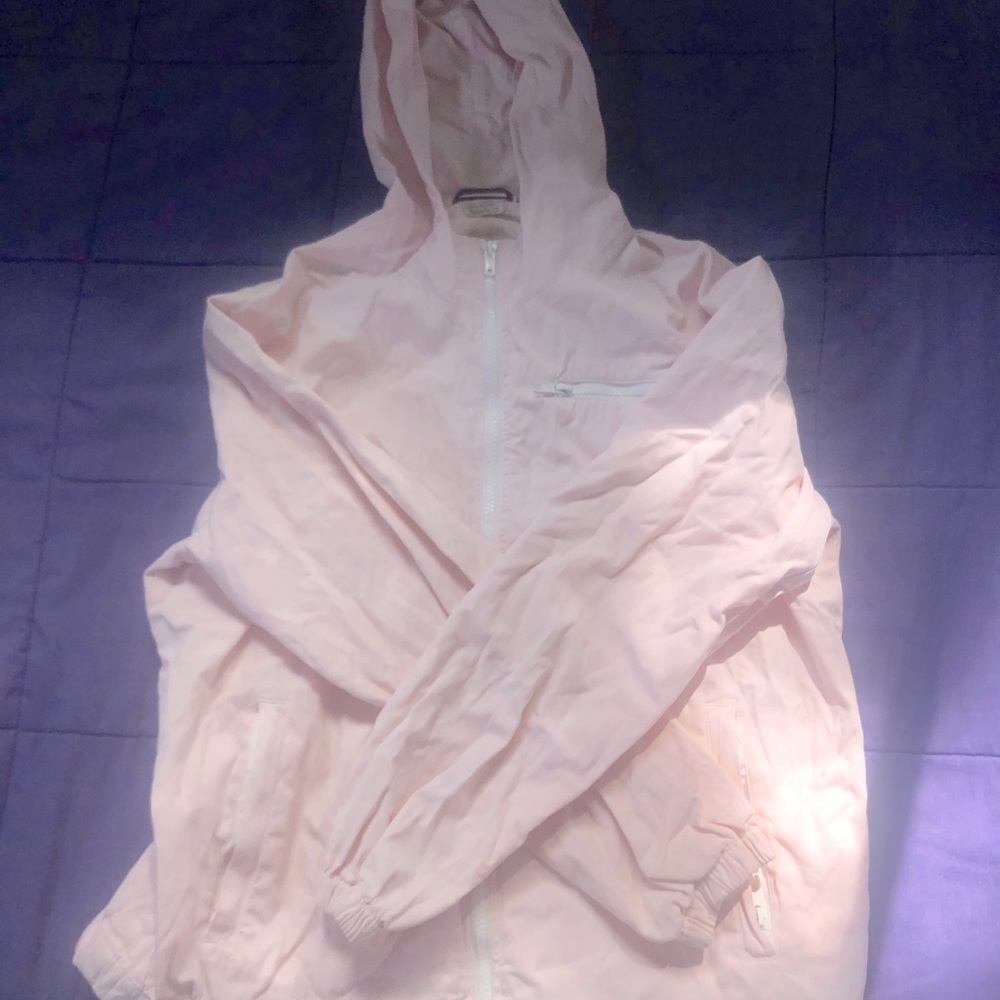 Super cute pink jacket for a project 💭💭💭💭